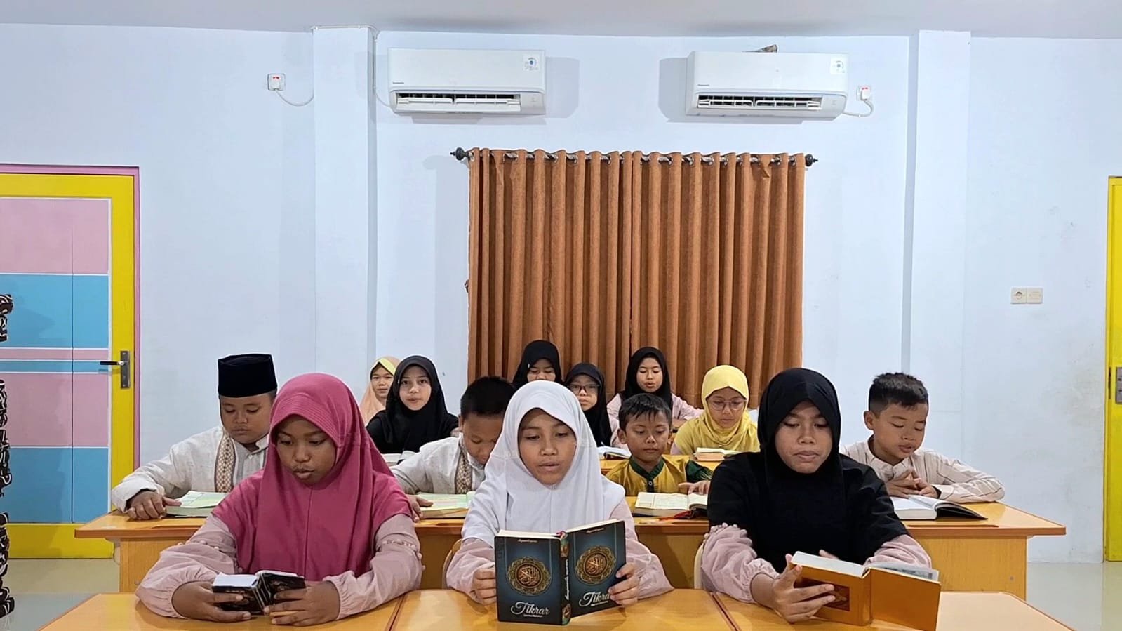 Kegiatan Tahfidz Al-Qur'an Pondok Pesantren Alief Mardhiyah