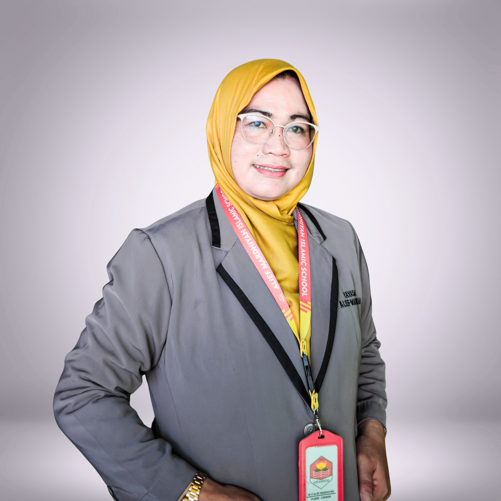 staf divisi sosial alief mardhiyah